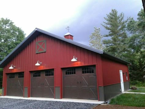 Steel Garage Buildings, Shed Tiny Home, Metal Garage Buildings, Outside House Colors, Metal Shop Building, Pole Barn Garage, Garage Plans With Loft, Morton Building, Barn Shop