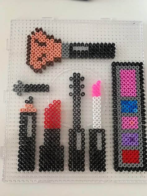 Makeup Perler Beads, Perler Bead Makeup, Beads Makeup, Mini Hama Beads, Melty Bead Designs, Melt Beads Patterns, Hamma Beads Ideas, Easy Perler Bead Patterns, Melty Bead Patterns