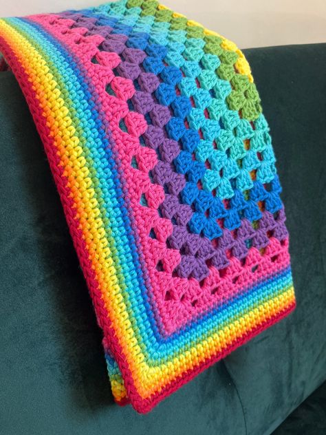 Crochet Granny Square - Crochet Motif - Crochet Patterns - Crochet Projects - Crochet Craft Rainbow Yarn Crochet, Rainbow Granny Square Blanket, Granny Square Rainbow, Square Baby Blanket Crochet, Granny Stitch Blanket, Crochet Rainbow Blanket, Rainbow Crochet Blanket Pattern, Rainbow Crochet Blanket, Rainbow Granny Square