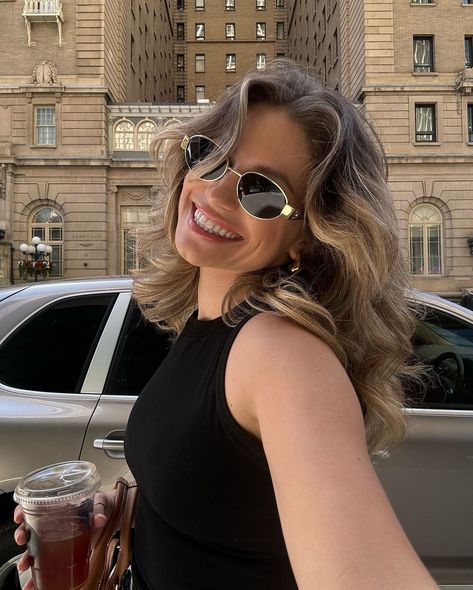 Loving our CECIL sunnies 🌞 @chivanna.de @chivanna.de Credit: aylaweemaels #sonnenbrille #sunnies #style #inspo #vacation #sommer #mallorca #nyc #summervacay #accessories #chivanna City Life Pictures, Elegant Sunglasses, Sunglasses Outfit, Celine Sunglasses, Trending Sunglasses, Billionaire Lifestyle, Gold Sunglasses, Sunglass Lenses, Elegant Outfit