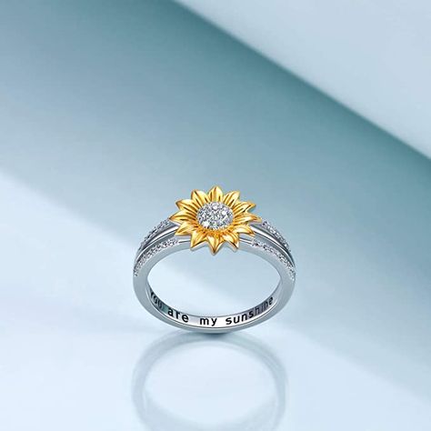 225 Sunflower Wedding Ideas That Almost Made Me Cry ⋆ Page 5 of 5 ⋆ THE ENDEARING DESIGNER Sunflower Wedding Rings, Sunflower Wedding Ideas, Sunflower Fashion, Sunflower Ring, Sunflower Wedding, Rose Ring, Party Stuff, Design Bedroom, Bridal Photos