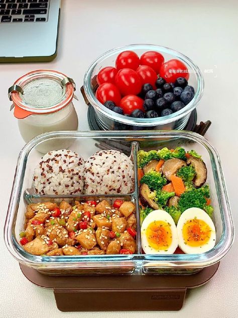 Assembly Lunch Ideas Jw, Lonche Aesthetic, Broccoli Carrot, Onigiri Rice, Sautéed Mushrooms, Healthy Lunch Snacks, School Picnic, Fresh Cherry, Resep Diet