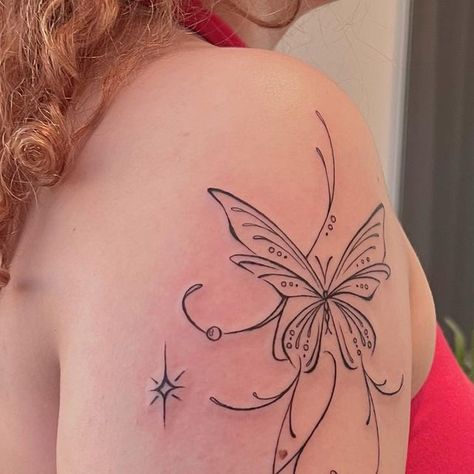 Tattooist Kelly, Kelly Chen, Half Dragon, Half Butterfly, Spine Tattoos, Tat Ideas, Art Tattoos, Pretty Tattoos, Tattoo Art