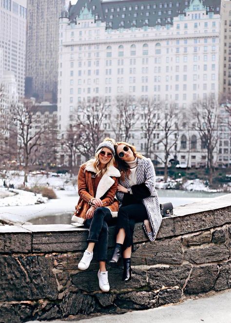 New York Photo Ideas, Winter New York, Nyc Pics, New York City Pictures, Photos Bff, New York Winter, New York Outfits, New York Pictures, Nyc Girl