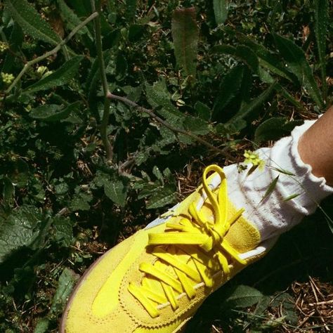 Converse on Instagram: "Yellow like the summer sun ☀️ the new Run Star Trainer is here.   Hit the link in bio to shop.  Style inspo from: @rayacarmona, @micaelaverrelien, @antoinette.victoria, @rebecaoksana, @thejessxu, @avayvay & @moorrgs" Converse Yellow, Summer Sun, Link In Bio, Converse, Fashion Inspo, Sun, Running, Collage, Stars