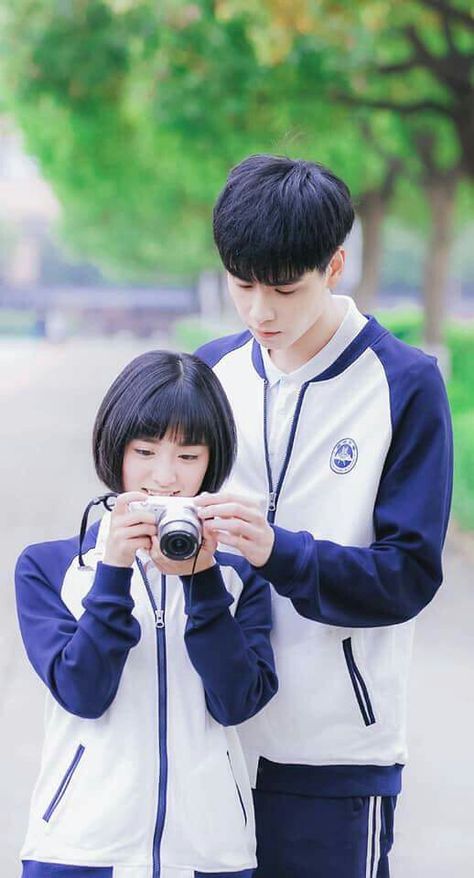 Gửi Thời Thanh Xuân Ngây Thơ Tươi Đẹp Của Chúng Ta" hồ nhất thiên Asian Couple, A Love So Beautiful, Chinese Boy, Cute Actors, Drama Movies, Beautiful Love, Live Action, So Beautiful, Korean Actors