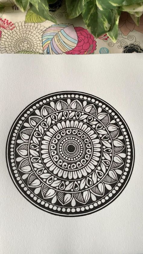 Mandala Art Simple Drawings, Big Mandala Drawing, Big Mandala Art, Easy Mandala Drawing For Beginners, Aesthetic Mandala Art, Beginner Mandala, Krishna Mandala, Sketch Mandala, Simple Mandala Art