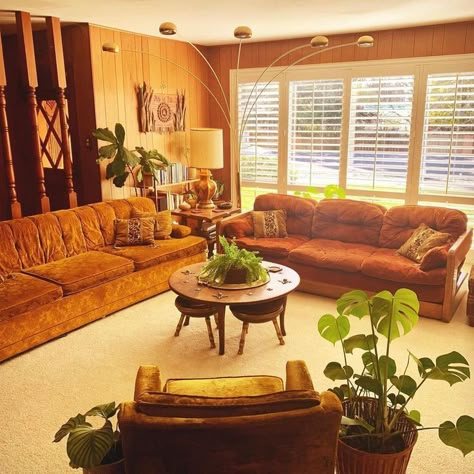 60s 70s Living Room, 60s Living Room Vintage, 70s Family Room, 1970s Inspired Living Room, 70’s Home Decor, 70s Living Room 1970s Interior, Retro Living Room 1970s, 70’s Living Room, Mcm Aesthetic