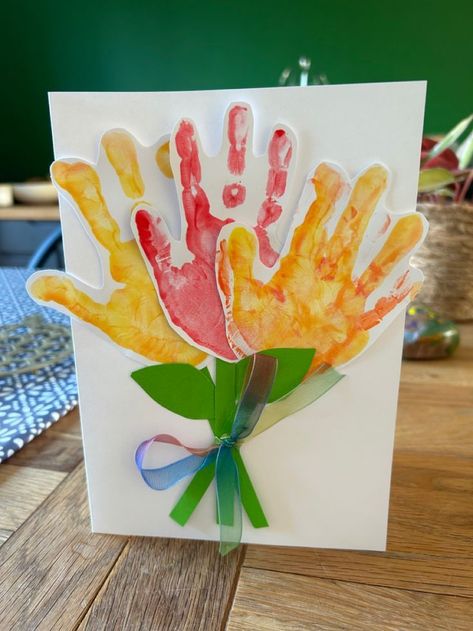 DIY Hand print bouquet - kids’ craft for mother's day or a get well card Hand Print Crafts For Kids Mothers Day, Mothers Day Hand Print Crafts For Kids, Mothers Day Keepsake Crafts For Kids, Get Well Soon Crafts For Toddlers, Get Well Soon Kids Crafts, Toddler Get Well Soon Craft, Diy Get Well Cards From Kids, Get Well Crafts For Kids To Make, Mother's Day Crafts For Preschool