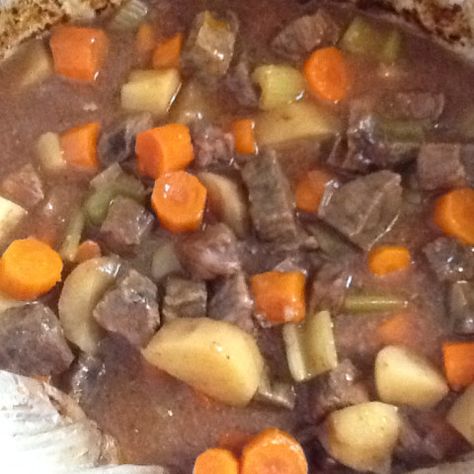 Venison Stew, Crockpot Stew, Stew Meat Recipes, Stew Meat, Beef Stew Recipe, Chowder Recipes, Stew Recipe, Pot Meals, Beef Stew