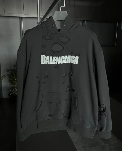 Balenciaga Hoodie, Distressed Hoodie, Balenciaga Fashion, Drip Outfit Men, Hoodie Fits, Balenciaga Shoes, Men's Collection, Adidas Jacket, Balenciaga