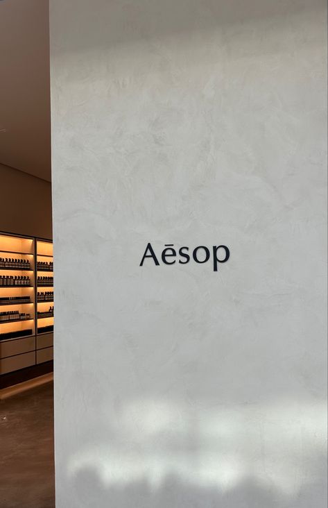 Aēsop storefront. Aesop Branding Design, Aesop Aesthetic Store, Luxury Brand Logo Aesthetic, Aesop Branding, Luxury Brand Aesthetic, Aesop Aesthetic, Shopping Wallpaper, Skincare Luxury, Trending Photography