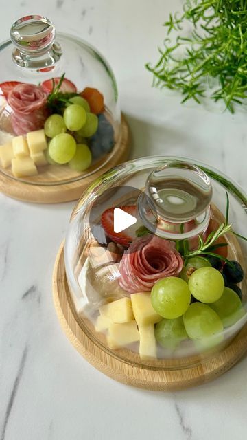 Dome Charcuterie, Charcuterie Domes, Charcuterie Dome, Platter Inspiration, Cheese Platter Ideas, Cheese Tower, Food Favors, Individual Appetizers, Appetizers Table