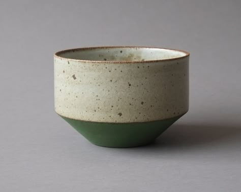 Ceramic Small Plates, Pottery Throwing, Ceramics Pottery Bowls, Handmade Ceramic Planters, Ceramic Objects, March 2025, Speckled Clay, Glaze Ideas, Keramik Design