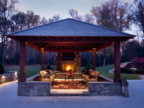 Enclosed Gazebo, Outdoor Covered Patio, Outdoor Patio Diy, Patio Steps, Home Decor Minimalist, Enclosed Patio, Backyard Gazebo, Backyard Pavilion, Kitchen Patio