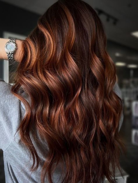 Red Highlights on Brown Base Chocolate Caramel Balayage, Red Highlights In Brown Hair, Balayage Hair Ideas, Red Balayage Hair, Balayage Long Hair, Auburn Balayage, Rambut Brunette, Bronde Balayage, Hair Adviser