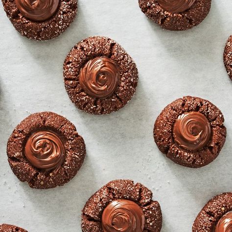 Best Chocolate Thumbprint Cookies - How to Make Chocolate Thumbprints Shrimp Corn, Unique Christmas Cookies, Chocolate Thumbprint Cookies, Fall Cookie Recipes, Thumbprint Cookies Recipe, Chowder Recipe, Cajun Shrimp, How To Roast Hazelnuts, Christmas Cookies Easy