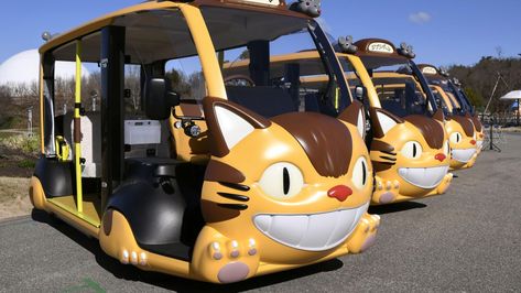 Low-speed electric vehicles modeled after the Cat Bus from Studio Ghibli's anime film "My Neighbor Totoro" are unveiled by the prefectural government and are set to run in a central Japan park housing the "Ghibli Park" theme park. Ghibli Park Japan, Ghibli Cat Bus, Ghibli Theme Park, Ghibli Cat, Ghibli Park, Japan Park, Ghibli Studios, Cat Bus, Neighbor Totoro