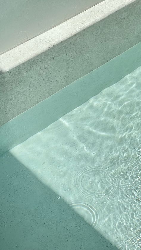 Crystal clear pool water aesthetic White Pool Aesthetic, Clear Water Aesthetic, Pool Water Aesthetic, Clear Beach Aesthetic, Crystal Clear Water Aesthetic, Fresh Water Mermaid Aesthetic, Clear Ocean Water Aesthetic, Water Aesthetic, Water Element