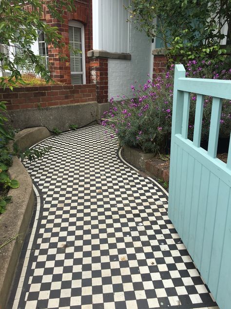 Checkerboard path Checkered Walkway, Front Path, Checker Board, Do It Again, Front Doors, Front Garden, Walkway, Do It, Doors