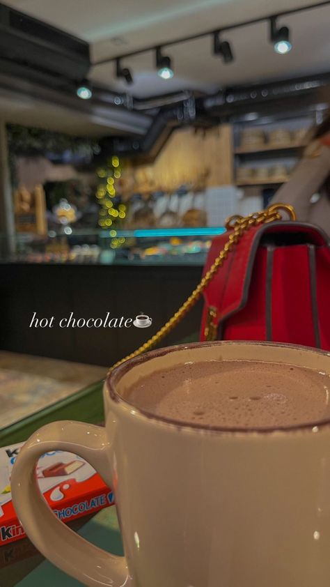 Hot Chocolate Instagram Story, Mom Instagram Story, Chocolate Instagram Story, Hot Chocolate Aesthetic, Fake Insta Story, Friends Hangout, Chocolate Aesthetic, Snapchat Photos, Mom Instagram