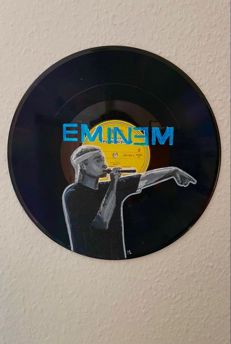 Paint on vinyl. Art aesthetic. Acryl on vinyl. Eminem aesthetic. Eminem art. #artaesthetic #aesthetic #art #vinyl #vinylbemalen #paintonvinyl #eminem #m #eminemart #eminemonvinyl good playlist covers #eminemfanart fan art paint on vinyl aesthetic Good Playlist Covers, Eminem Fan Art, Eminem Vinyl, Eminem Painting, Aesthetic Eminem, Vinyl Record Painting Ideas, Eminem Art, Eminem Aesthetic, Good Playlist