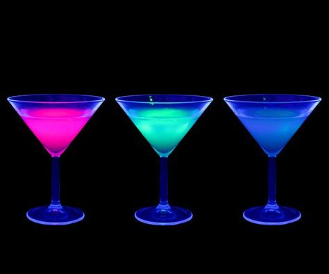 This is a list of materials that glow under ultraviolet or black light because they contain fluorescent or phosphorescent molecules. Glow In Dark Party, Glow Birthday Party, Blacklight Party, Glow Birthday, Bloc Party, How To Make Drinks, Glow Party, Tonic Water, Neon Party