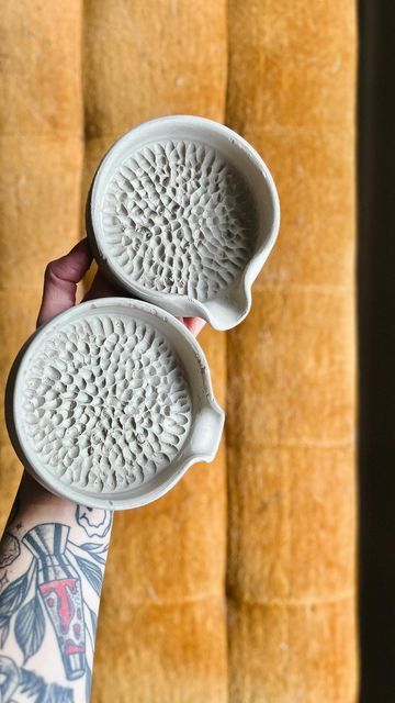 carter camille | handmade functional pottery on Instagram: "Carving garlic graters Dropping 12.12.23 at 6pm MT" Clay Garlic Graters, Garlic Grater Ceramic, Pottery Garlic Grater, Garlic Grater Pottery, Garlic Pottery, Carved Pottery Ideas, Hand Pottery Ideas, Pottery Carving Ideas, Ceramics Mushroom