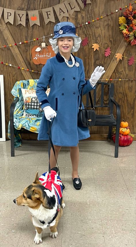 International Costume Ideas, Queen Elizabeth Ii Costume, British Costume Ideas, British Fancy Dress Costumes, Queen Elizabeth Costume, Queen Elizabeth Halloween Costume, Border Collie Halloween Costumes, Corgi Halloween Costumes, Corgi Dog Costumes