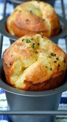 Popover Bread, Herb Popovers, Popover Recipes, Popovers Recipes, Breakfast Polenta, Pop Overs, Popover Recipe, Bread Alternatives, Yorkshire Pudding