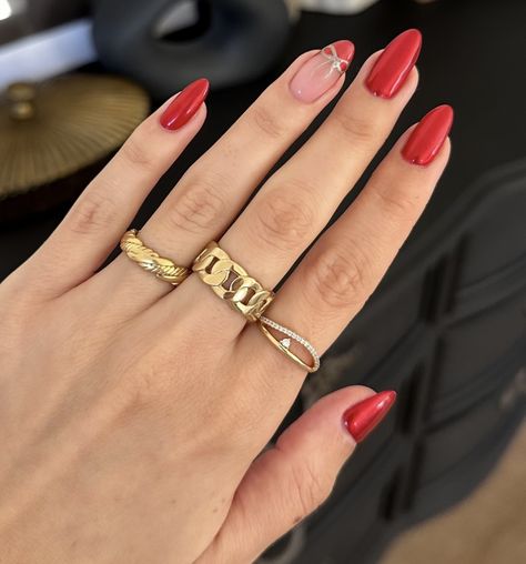 manicure, red nails, cute red nails, nail inspo, bow nails, mani inspo, gold jewelry, gold rings, jewelry, cute nails, gel nails, acrylic Red Nails Cute, Manicure Red Nails, Cute Nails Gel, Cute Red Nails, Jewelry Gold Rings, Bow Nails, Green Acrylic Nails, Nails Gel Nails, Junior Prom