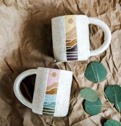 Eco Club, Handmade Ceramic Mugs, Diy Keramik, Ceramic Cafe, Diy Pottery Painting, Handmade Mugs, Cerámica Ideas, Tanah Liat, Pottery Painting Designs