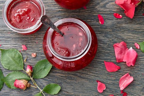 Rose Petal Jam, Rose Jam, Polish Desserts, Macaron Filling, Fresh Rose Petals, Perfect Eggs, Agar Agar, Dried Rose Petals, Edible Gifts