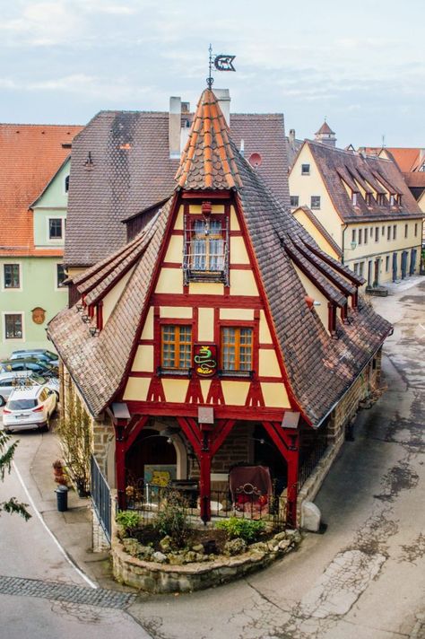 A must-read guide if you're visiting Rothenburg Ob Der Tauber, Germany on a daytrip. This beautiful medieval town is one of the cutest fairytale towns in Germany. This guide will walk you through what to see and do with a 1 day itinerary included. Rothenburg Germany, Moving To Germany, Germany Vacation, Romantic Road, Rothenburg Ob Der Tauber, Cities In Germany, Ancient Greek Architecture, Visit Germany, European Architecture