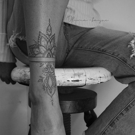 Ankle Tattoo Mandala, Ankle Tattoos For Women Mandala, Leg Tattoos For Women, Mandala Foot Tattoo, Wrap Around Ankle Tattoos, Mandela Tattoo, Cuff Tattoo, Shin Tattoo, Ankle Tattoos For Women