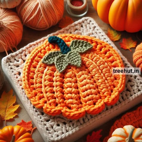 Jack O' Lantern Crochet Ideas for Halloween Pumpkin Potholder Crochet Pattern, Crochet Ideas For Halloween, Crochet Pumpkins Free Pattern Easy, Crochet Pumpkin Applique, Pumpkin Crochet Pattern Free, Crochet Halloween Decorations, Crochet For Fall, Fall Crochet Projects, Crochet Fall Decor