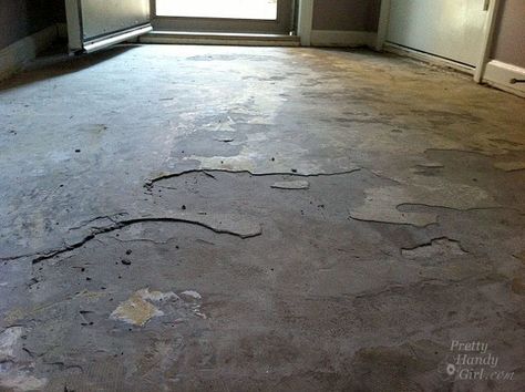 How To Patch and Level a Concrete Floor Leveling Concrete Floor, Concrete Floor Repair, Concrete Floors Diy, Painting Basement Floors, Garage Boden, Painted Concrete Floors, Cement Floor, Concrete Projects, Basement Flooring