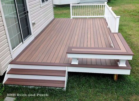 Low Deck Designs, Vinyl Deck, Backyard Patio Deck, Low Deck, Deck Pictures, Patio Deck Designs, Flagstone Patio, Cozy Backyard, Deck With Pergola