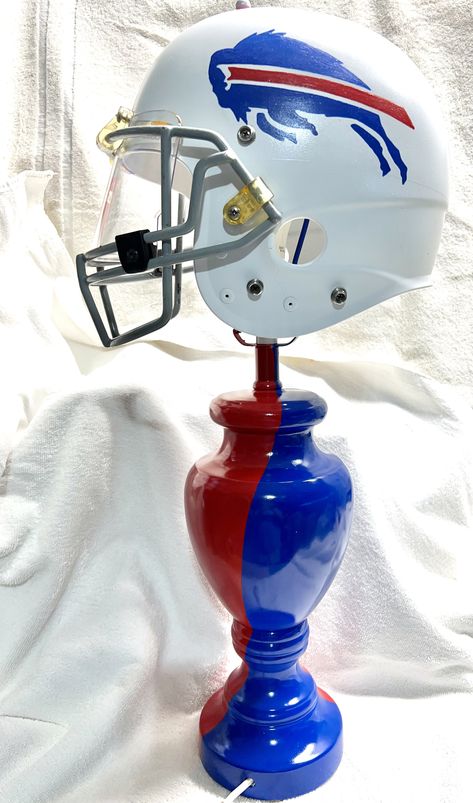 Kids Helmets, Helmet Paint, Diy Lamp, Favorite Team, Football Helmets, Football