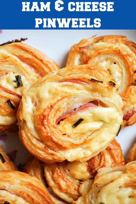 Ham and Cheese Pinwheels with puff pastry, a fancy appetizer for any family gathering, party or picnic. Easy to make, with a delicate flavour, these bites will not last long on the plate. Make sure you grab one before they are gone! Ham Cheese Puff Pastry Pinwheels, Puff Pastry Turkey, Puff Pastry Appetizers Easy, Ham Cheese Puff Pastry, Puff Pastry Recipes Dinner, Puff Pastry Snacks, Turkey Pinwheels, Puff Pastry Recipes Savory, Easy Puff Pastry Recipe