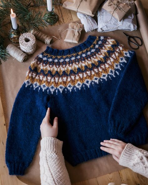 Brioche Pattern, Brioche Stitch, Norwegian Sweater, Icelandic Sweaters, Raglan Sleeve Sweater, Fair Isle Knitting Patterns, Purl Stitch, Knit In The Round, Fair Isle Knitting