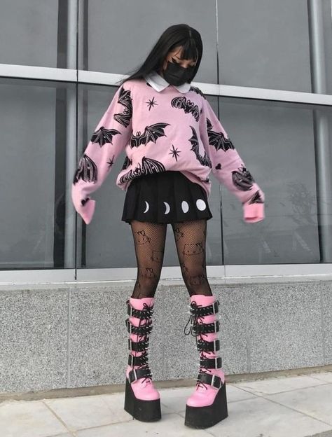 Hello Kitty Goth Aesthetic - Source: @eli.monsivaisg #goth #pastelgoth Pastel Goth Aesthetic, Pastel Goth Outfits, Look Grunge, Pastel Goth Fashion, Alt Outfits, Kawaii Fashion Outfits, Emo Outfits, Goth Aesthetic, Alt Fashion