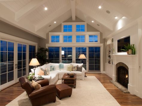 recessed lighting for vaulted ceilings family room corner sofa fireplace Traditional Family Rooms, Cathedral Ceiling Living Room, Vaulted Ceiling Ideas, Vaulted Ceiling Lighting, Vaulted Ceiling Living Room, Traditional Family Room, Family Room Addition, Classic Fireplace, Types Of Ceilings