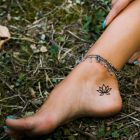 Black Lotus line Flora Simple Flower Temporary Tattoos Mehndi Yoga Women Small Adult Temp Tatoo Lotus Flower Tattoo Small Ankle, Yoga Ankle Tattoo, Small Feet Tattoos For Women Simple, Small Ankle Tattoos For Women Simple, Lotus Foot Tattoo, Heel Tattoos For Women, Simple Foot Tattoos For Women, Lotus Flower Foot Tattoo, Foot Flower Tattoos