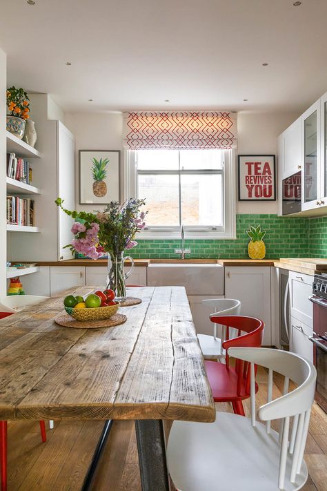 Tropical Kitchen, White Shaker Cabinets, London Kitchen, Eclectic Kitchen, Bright Kitchens, Eternal Summer, London Apartment, Kitchen Diner, Eclectic Home