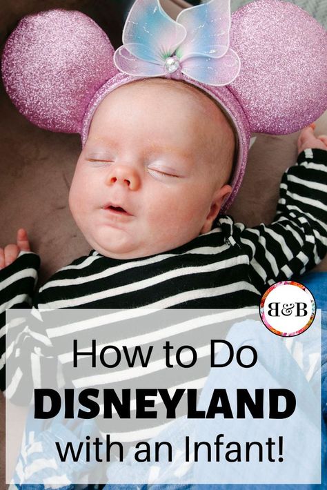 Planning on doing Disneyland with an infant? Just the idea of bringing babies to a huge amusement park can be stressful and overwhelming for the whole family. Read on for our 5 favorite hacks for keeping everyone happy when bringing a baby to the most Magical Place on Earth. Baby Packing List, 8 Month Baby, Disneyland Holidays, 2 Month Baby, Disneyland Rides, Disneyland Planning, Disney Baby Clothes, 3 Month Old Baby, Family Disney Trip