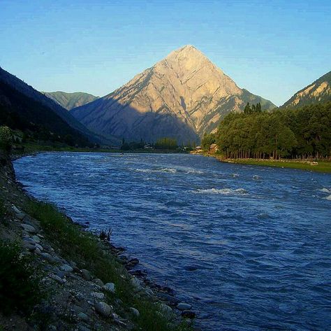 Gurez Valley, Kashmir #India Kashmir Photos, Inspiring Landscapes, Valley Of Flowers, Kashmir India, Mountain Valley, Duplex House Design, Jammu And Kashmir, Second Chance, Best Photos