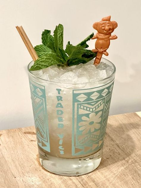 Drunken Monkey Wallpaper, Drunken Pineapple, Drunken Monkey Drink, Monkey Drinking Caprisun, Monkey Cocktail, Trader Vic, Drunken Monkey, Mai Tai Recipe, Tiki Drinks