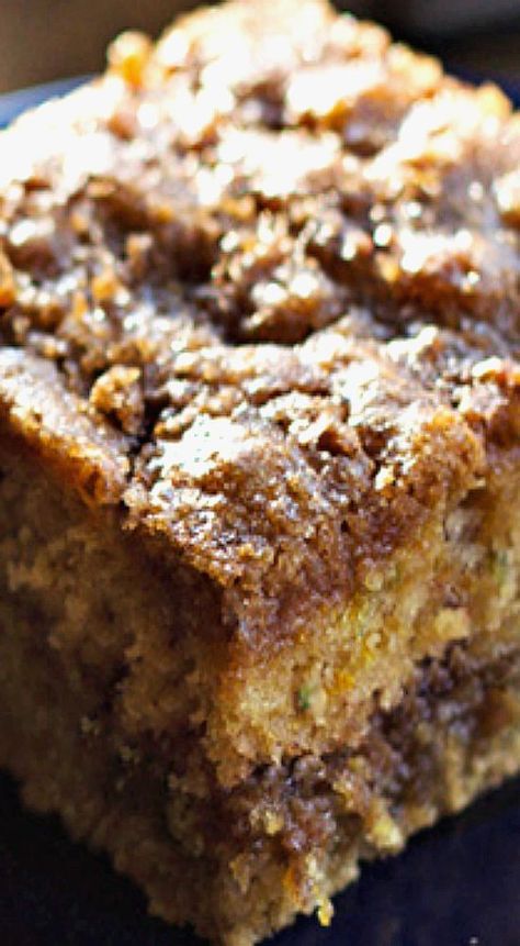 Cinnamon Sugar Zucchini Bread, Cinnamon Zucchini Coffee Cake, Zucchini Nut Bread Recipes Moist, Zucchini Coffee Cake Muffins, Zucchini Coffee Cake Recipes, Zucchini Recipes Baked Goods, Best Zucchini Cake Recipe, Zucchini Dessert Recipes, Zucchini Coffee Cake