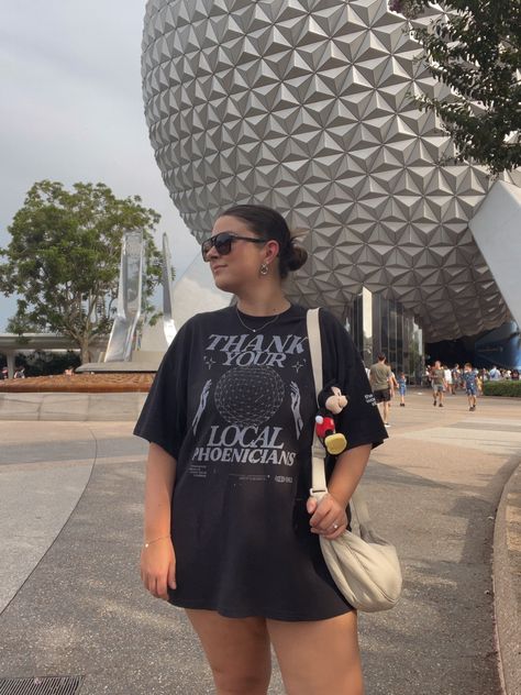 Epcot photo inspo, disney tee, epcot outfit inspo, epcot, disney summer outfit, disney photo inspo, disney photo inspo, disney outfits, simple outfit, disney plus size, minimal disney style, aesthetic disney, neutral disney outfit Disney Outfits Summer Casual, Disney Parks Outfits Plus Size, Disney Outfits Midsize, Disney Athleisure Outfits, Plus Size Disney World Outfits, Plus Size Disney Outfits, Summer Disney Outfits, Casual Disney Outfits, Disney Outfits Summer